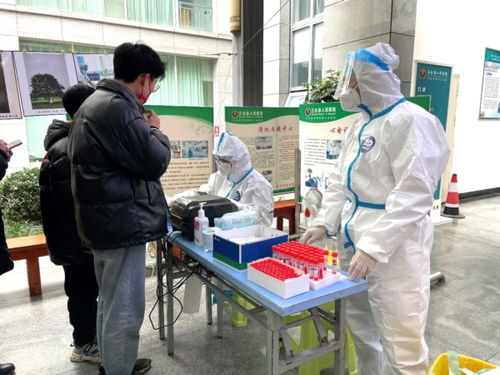 筑牢安全屏障 三臺縣人民醫(yī)院全力保障返學(xué)返工返崗人員核酸檢測需求